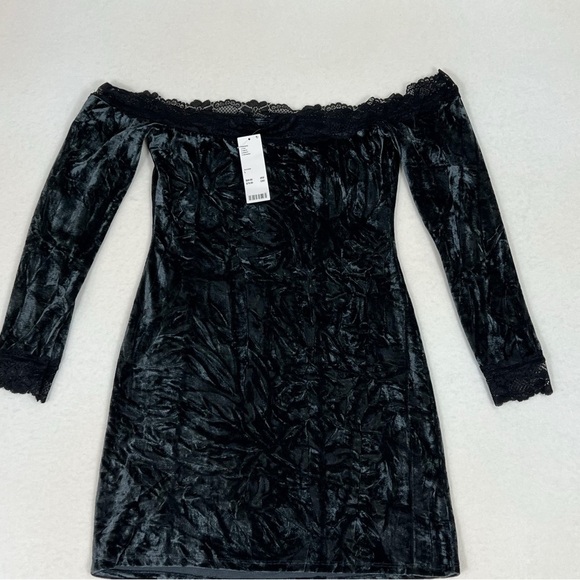 Kimchi Blue Ryder Velvet & Lace Mini Dress NWT Size Large - Picture 6 of 16